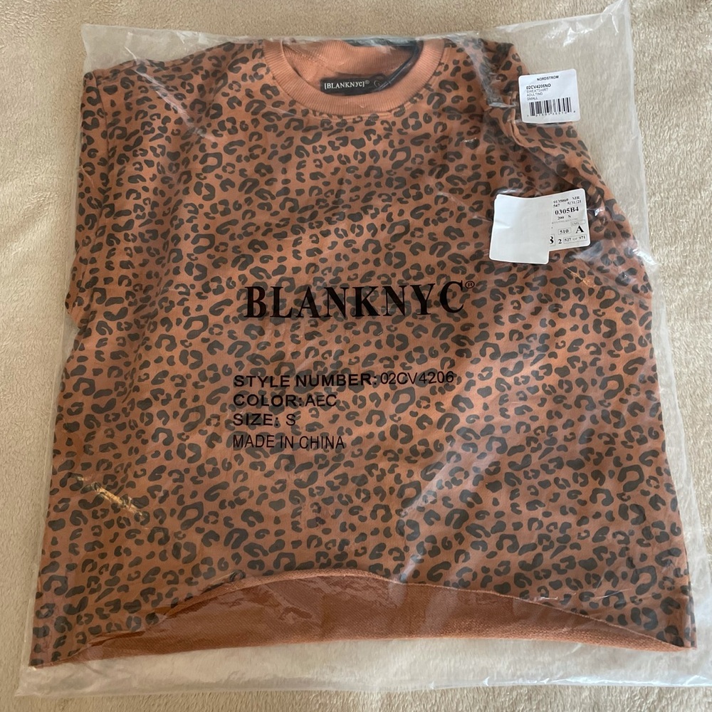 Blank NYC Cheetah Crop Sweater - Size S - Picture 11 of 12